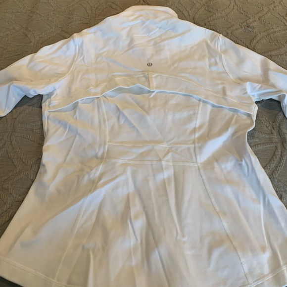 Lululemon active jacket. Size 12 white - Picture 2 of 5